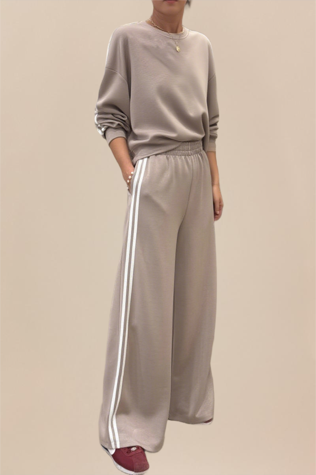 Striped Detail Elastic Sweatsuit