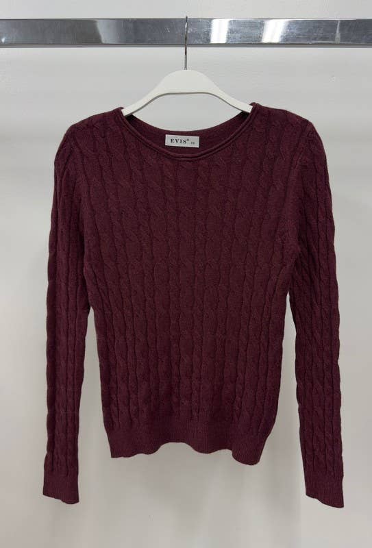 CABLE KNIT TOP