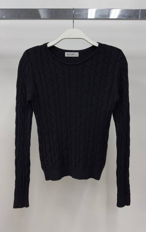 CABLE KNIT TOP
