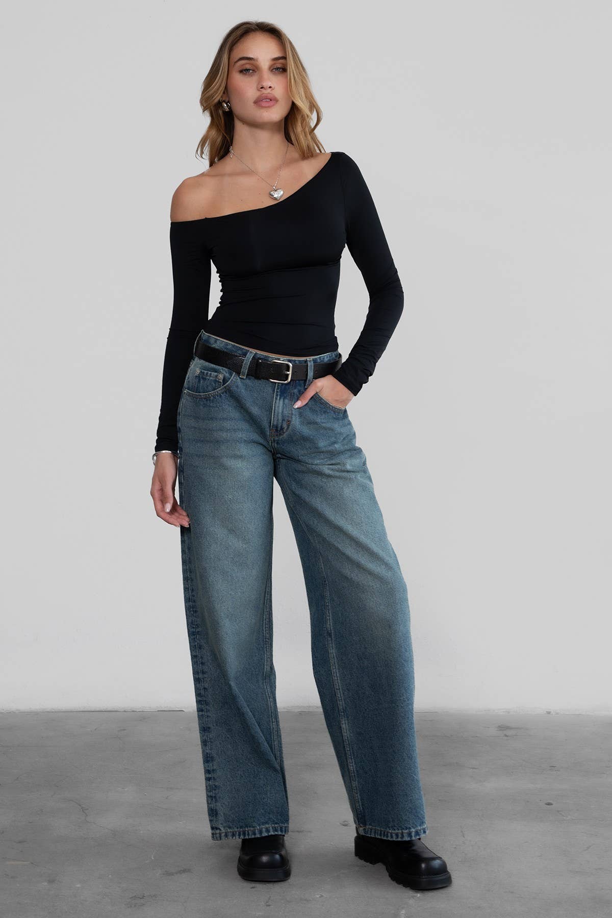 One-Shoulder Assymetrical Neckline Long-Sleeve Top