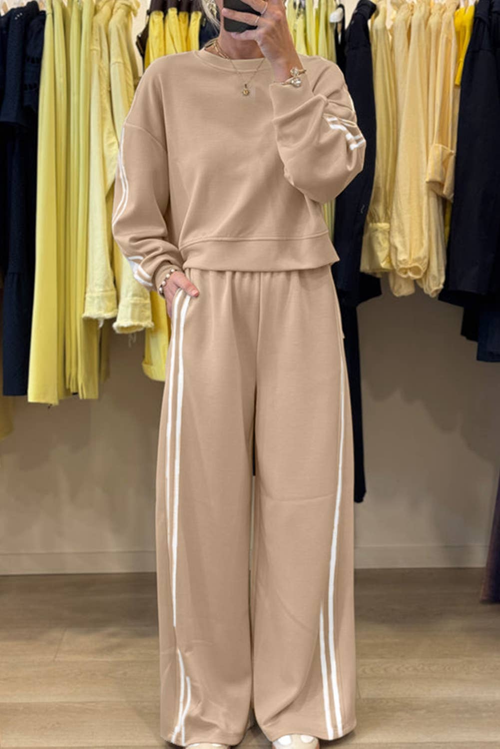 Striped Detail Elastic Sweatsuit